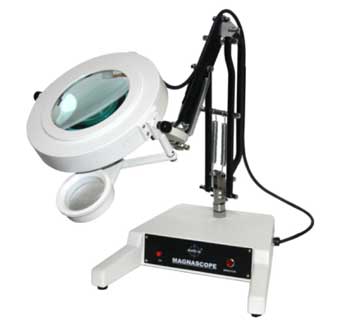 Illuminated Magnifier (Magnascope) RBM-104B